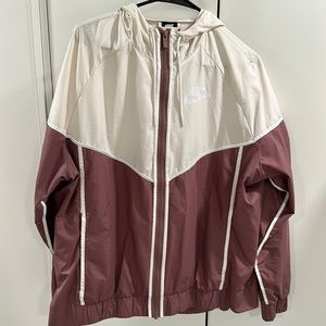 Women’s Nike Windbreaker